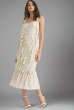 Cargar imagen en el visor de la galería, Vestido Cream
