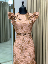 Cargar imagen en el visor de la galería, Vestido Rosa
