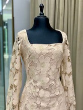 Cargar imagen en el visor de la galería, Vestido Beige
