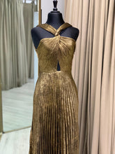 Cargar imagen en el visor de la galería, Vestido Dorado
