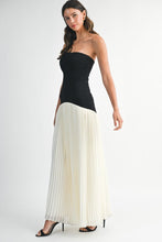 Cargar imagen en el visor de la galería, Vestido Cream
