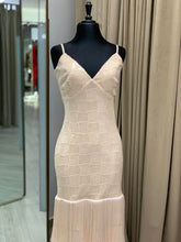 Cargar imagen en el visor de la galería, Vestido Champagne
