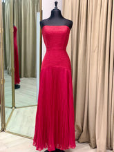 Cargar imagen en el visor de la galería, Vestido Rojo
