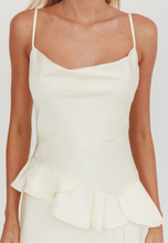 Cargar imagen en el visor de la galería, Vestido Cream
