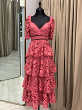 Cargar imagen en el visor de la galería, Vestido Coral
