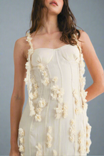 Cargar imagen en el visor de la galería, Vestido Cream

